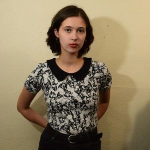 Hot Topic Collared Skull Top